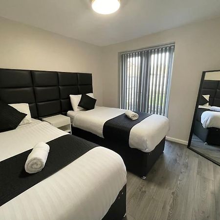 Hosted By Ryan - 2 Bedroom Apartment Ливърпул Екстериор снимка